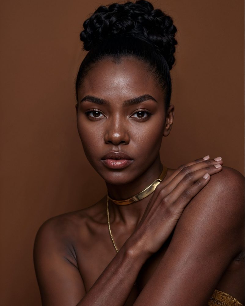 Une belle femme ayant une peau sublime sans alcool crédit photo: @gstudio