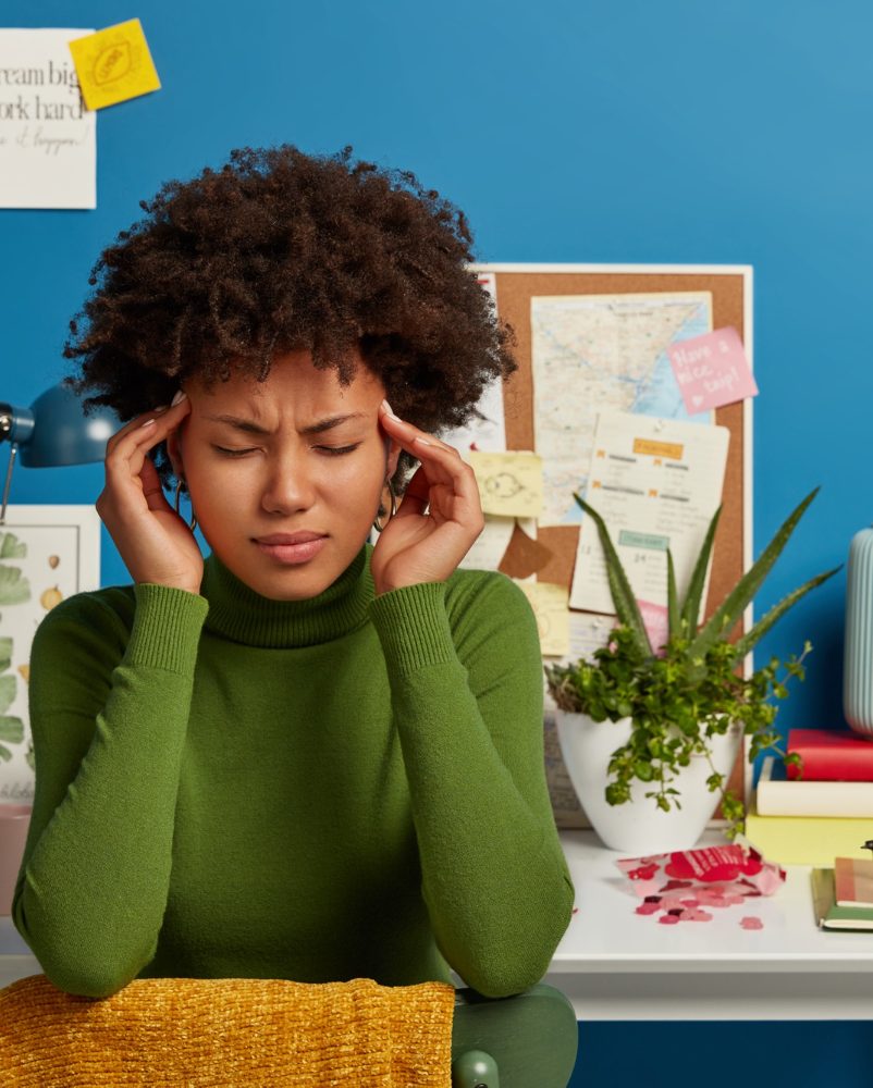 Une jeune dame stressée crédit photo: @gstudio