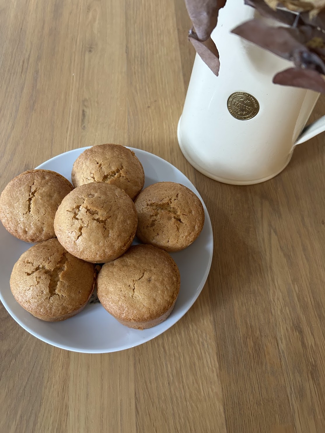 Mini cakes maison fourrés au chocolat fondant